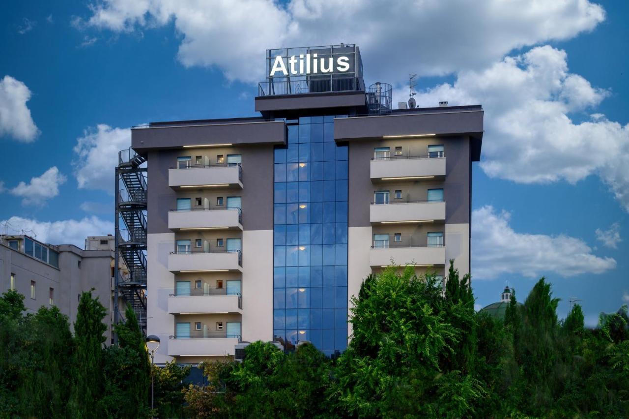 Atilius Hotel & Suites Риччоне Экстерьер фото